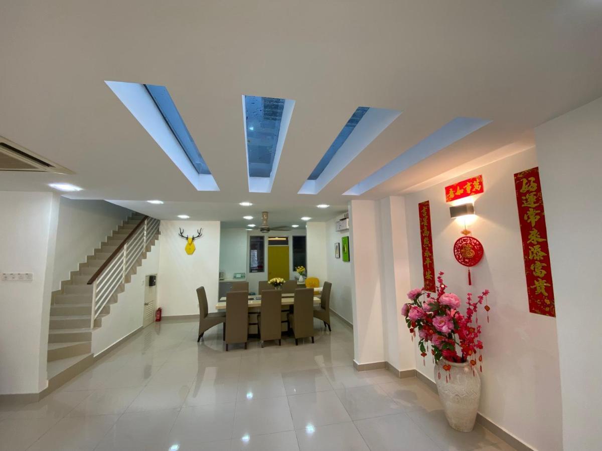 Entire Residential Home•Jia Residences Bkt Serdang沙登温暖的家 Seri Kembangan Esterno foto
