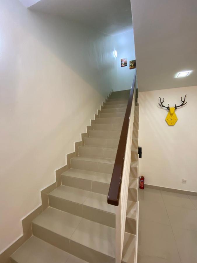 Entire Residential Home•Jia Residences Bkt Serdang沙登温暖的家 Seri Kembangan Esterno foto
