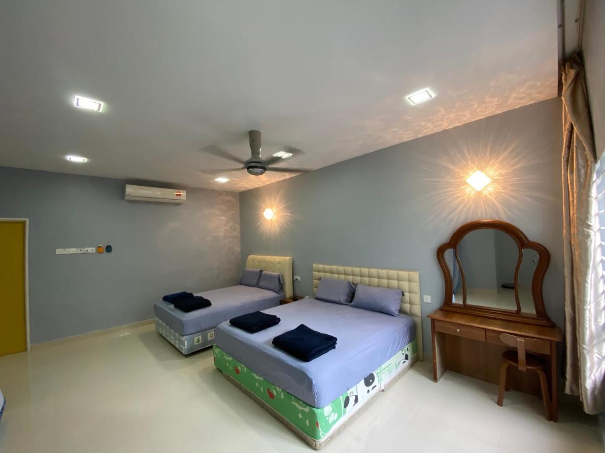 Entire Residential Home•Jia Residences Bkt Serdang沙登温暖的家 Seri Kembangan Esterno foto