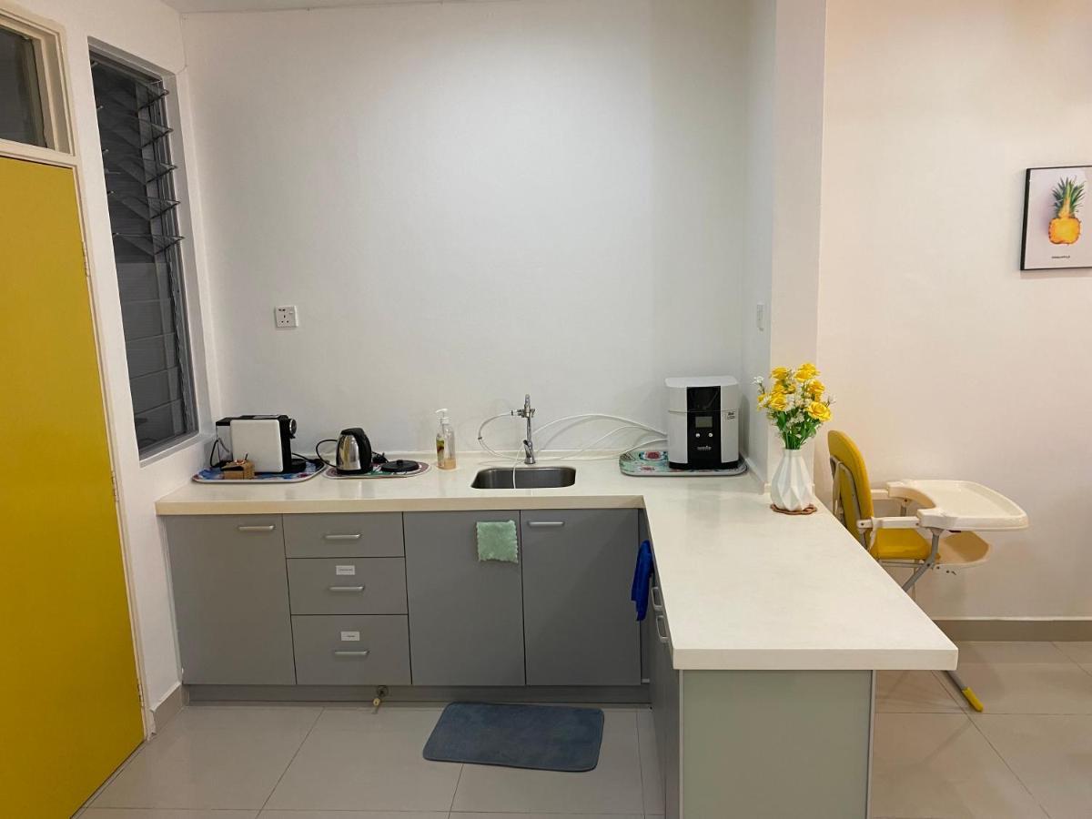 Entire Residential Home•Jia Residences Bkt Serdang沙登温暖的家 Seri Kembangan Esterno foto